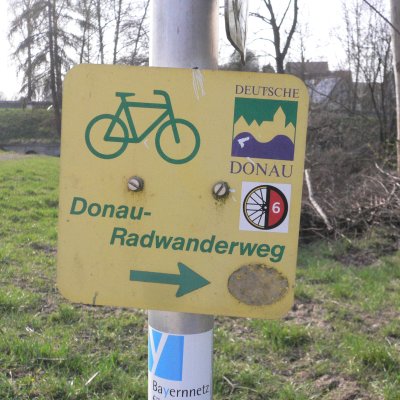 Schild des Donauradweges